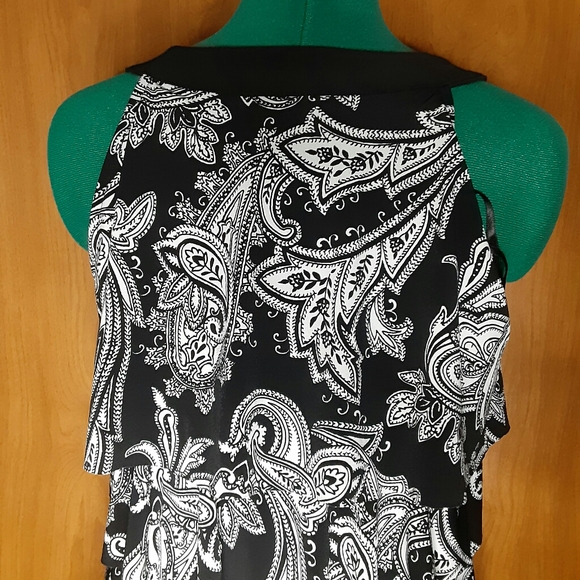 Black and White Paisley Patterned Ruffle Dress - Picture 6 of 7